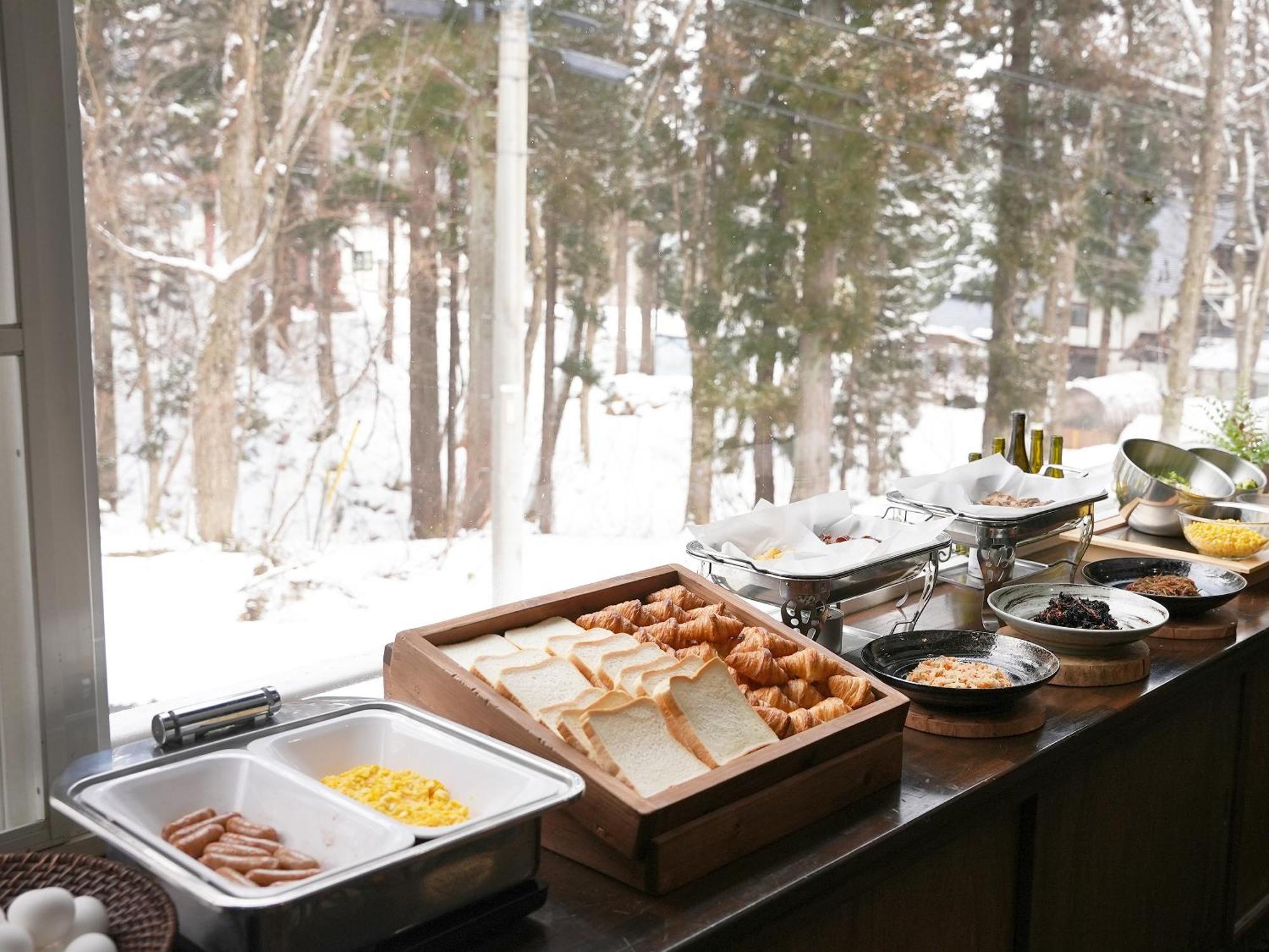 Hotel Abest Hakuba Resort Bagian luar foto