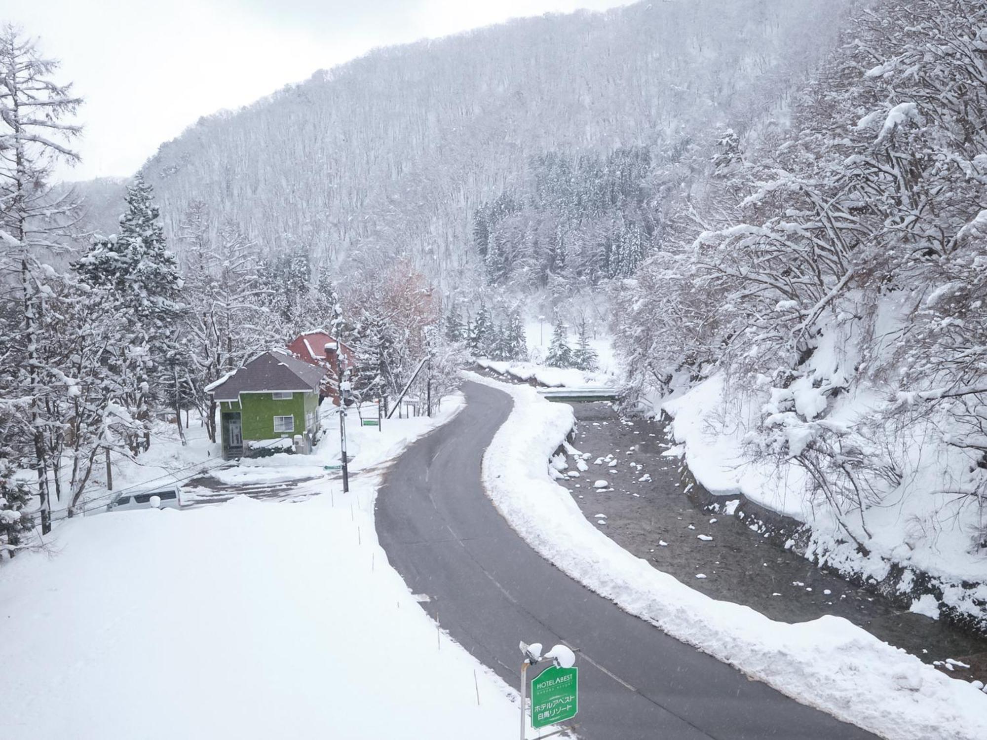 Hotel Abest Hakuba Resort Bagian luar foto